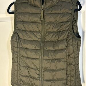 Love Tree Olive Puffer‎ Vest